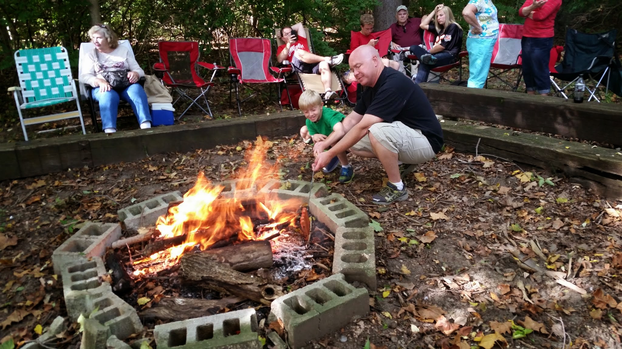 Small Campfire for 15-74 Guests - Tom's Maze